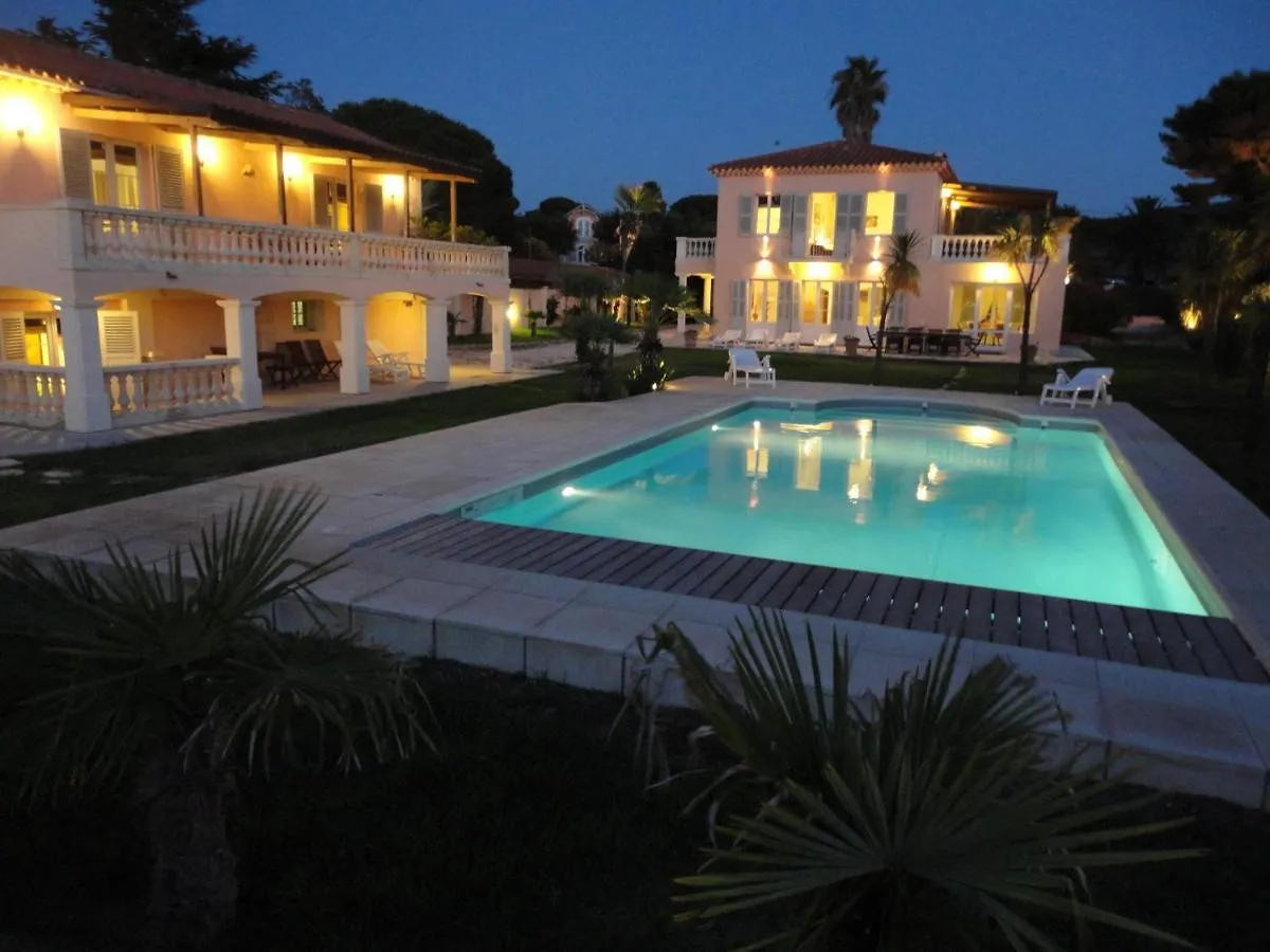 Villa Playa Del Sol - B1 Saint-Tropez 0*,